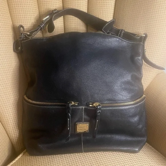 - Dooney & Bourke Large Dillen Bag -GUC - Picture 8 of 16